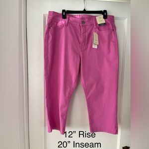 St John’s Bay Secretly Slender Pink Capris